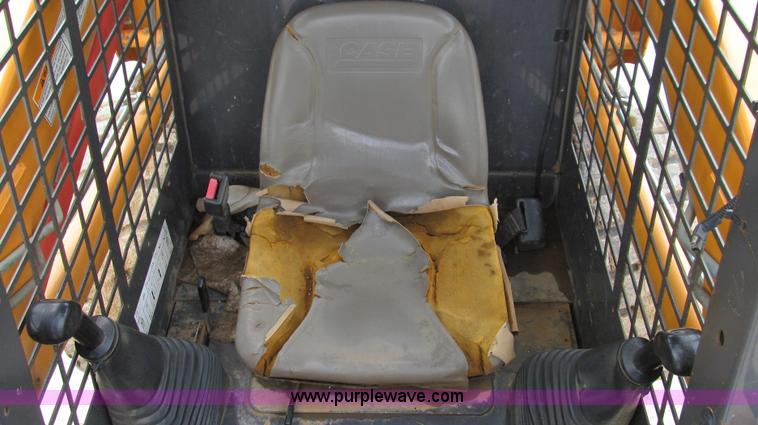 image for item E3927 2004 Case 60XT skid steer
