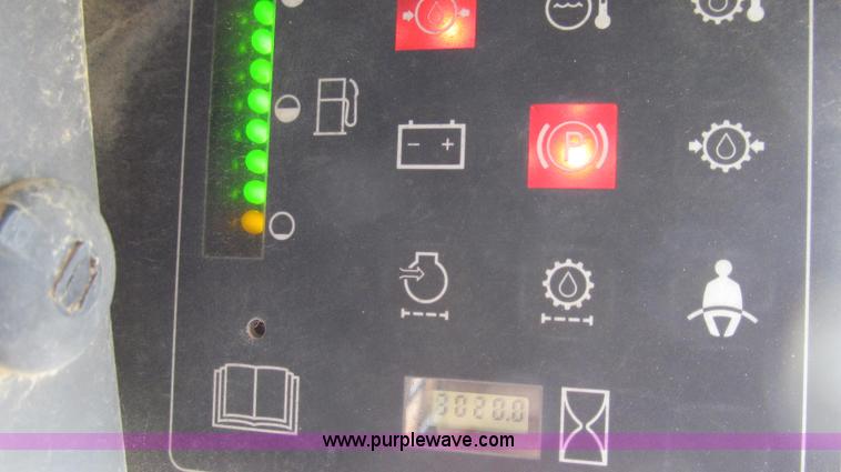 image for item E3927 2004 Case 60XT skid steer