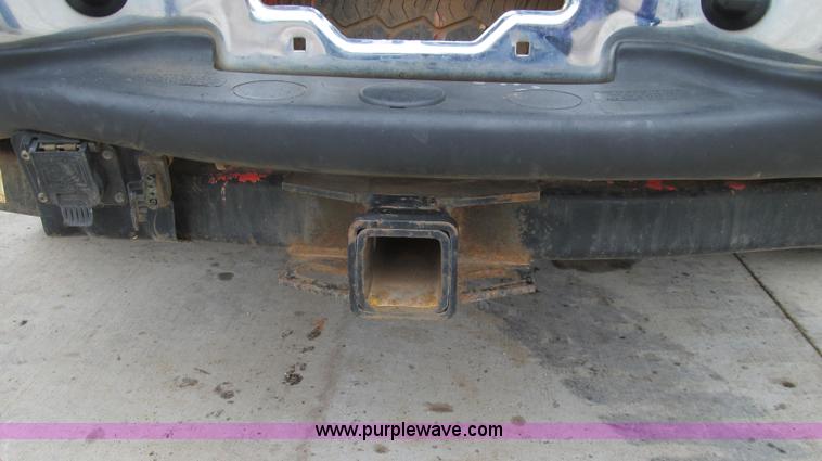 image for item E3929 2006 Ford F250 XLT Super Duty pickup truck