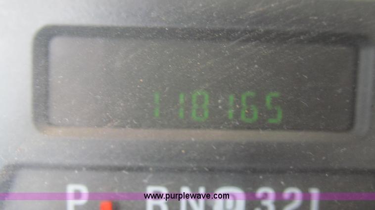 image for item E3929 2006 Ford F250 XLT Super Duty pickup truck