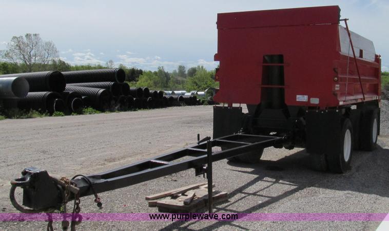 image for item E3952 1999 Wheeler Rock Star pup trailer