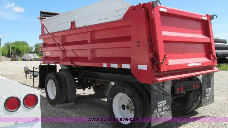 image for item E3952 1999 Wheeler Rock Star pup trailer