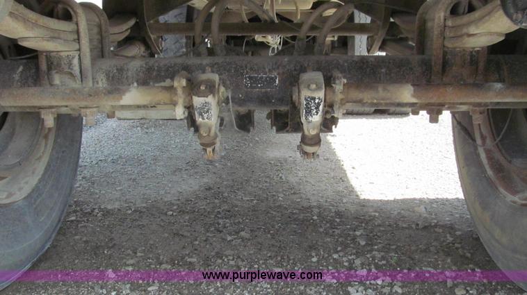 image for item E3952 1999 Wheeler Rock Star pup trailer