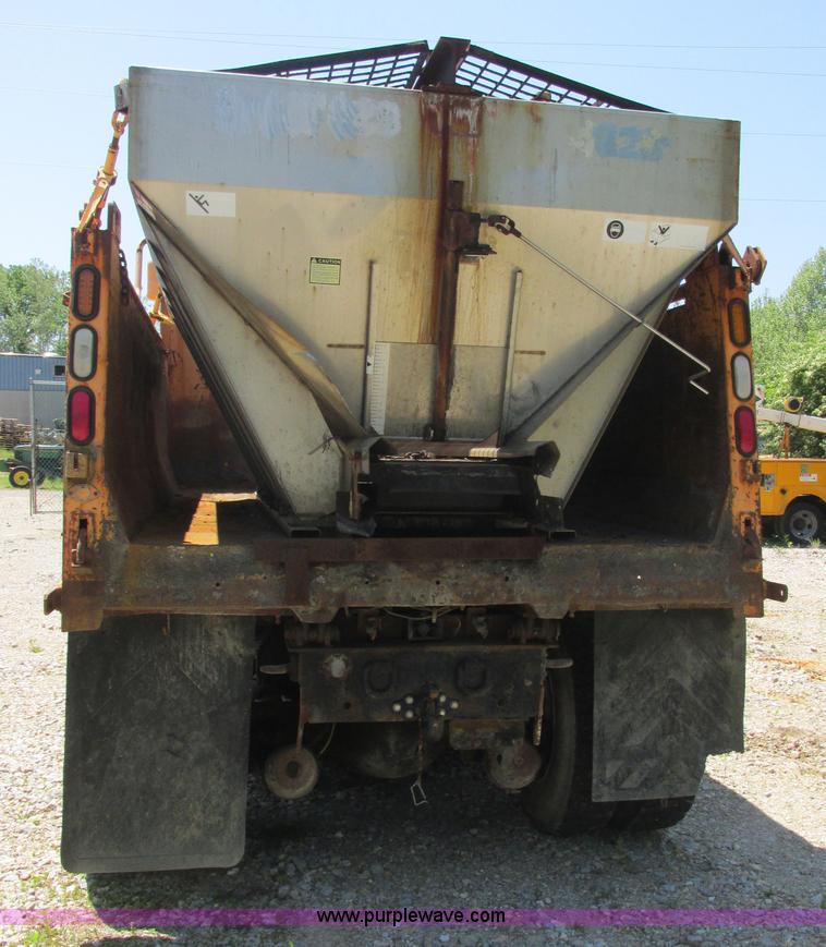 image for item E7243 1998 International 4900 dump truck