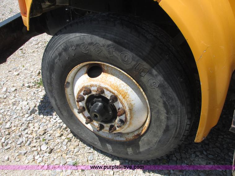 image for item E7243 1998 International 4900 dump truck