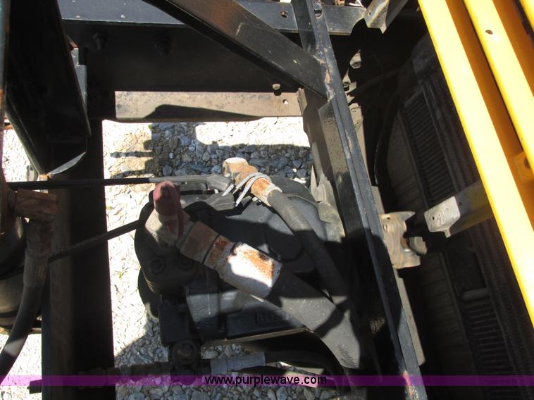 image for item E7243 1998 International 4900 dump truck