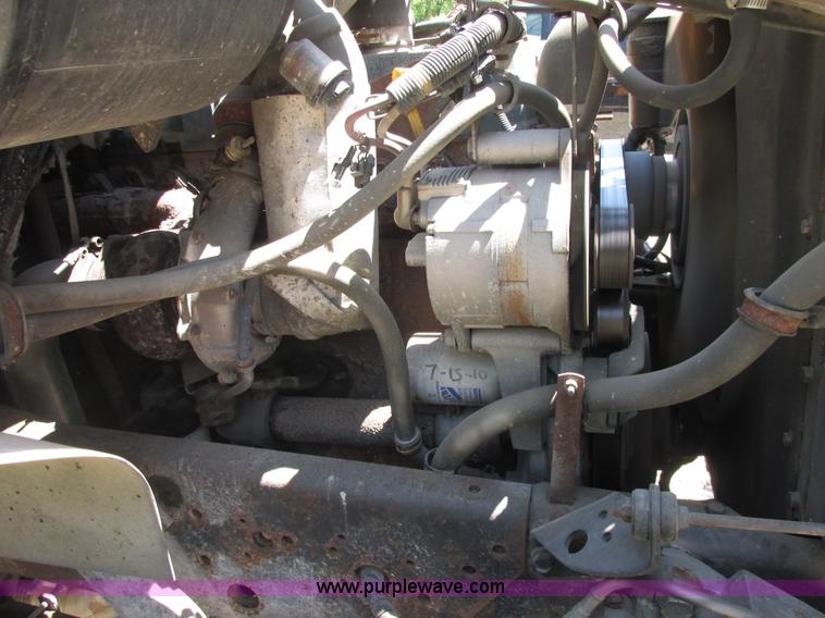 image for item E7243 1998 International 4900 dump truck