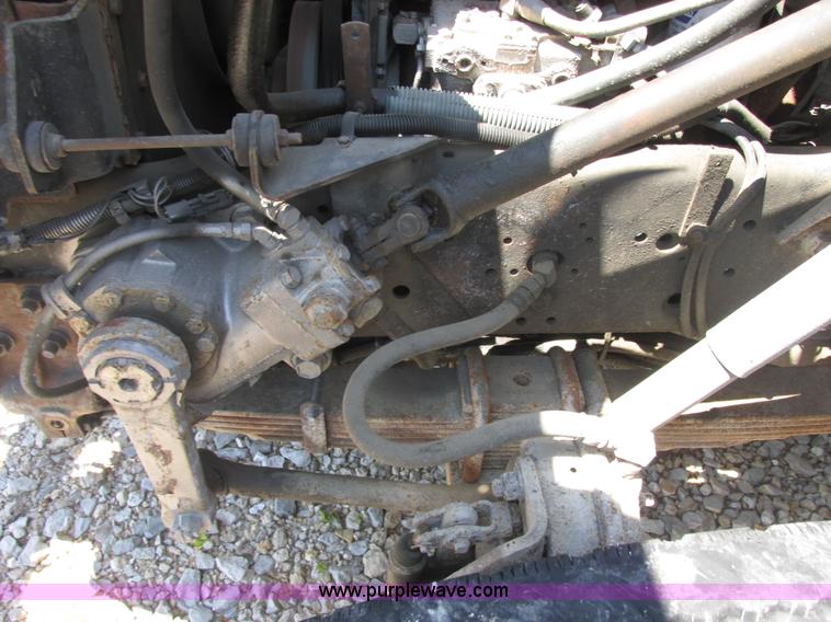 image for item E7243 1998 International 4900 dump truck