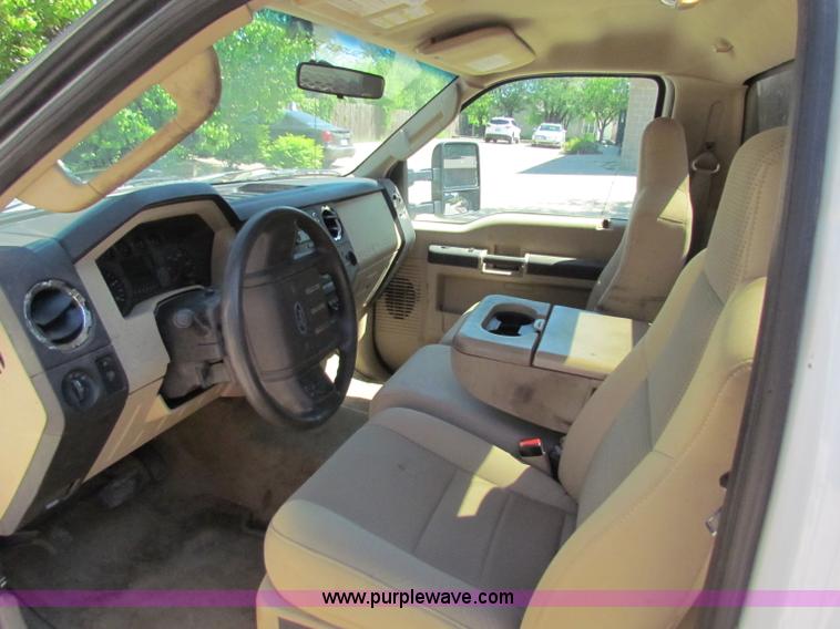 image for item E8491 2009 Ford F550 XLT utility truck