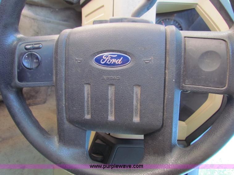 image for item E8491 2009 Ford F550 XLT utility truck