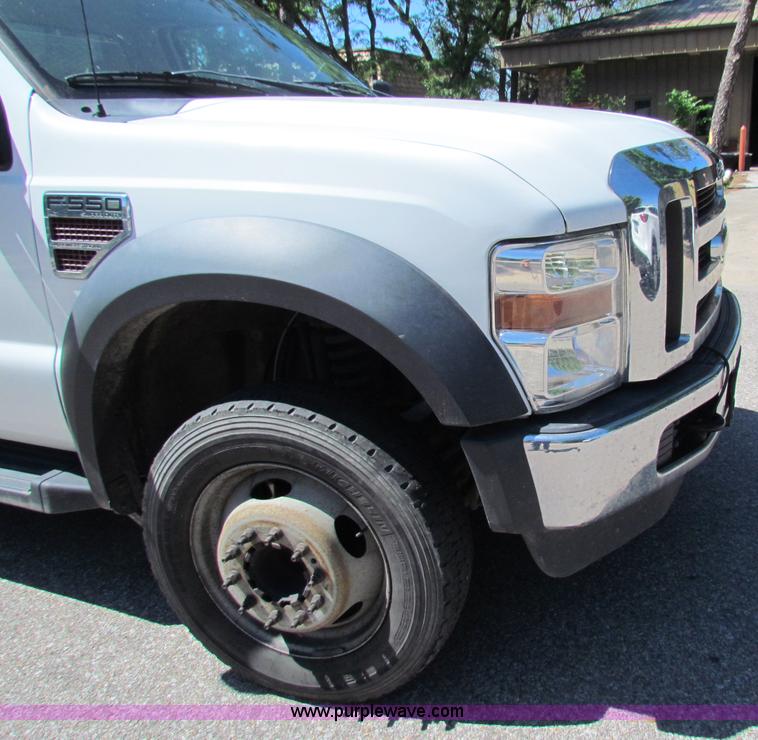 image for item E8491 2009 Ford F550 XLT utility truck