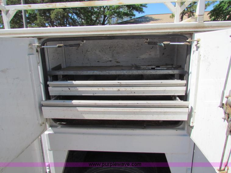 image for item E8491 2009 Ford F550 XLT utility truck