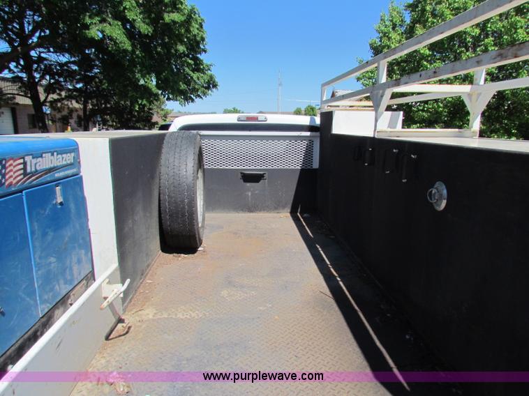 image for item E8491 2009 Ford F550 XLT utility truck