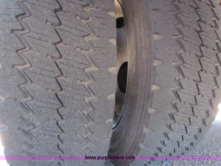 image for item E8491 2009 Ford F550 XLT utility truck