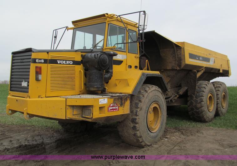 image for item F5012 1995 Volvo A35 haul truck