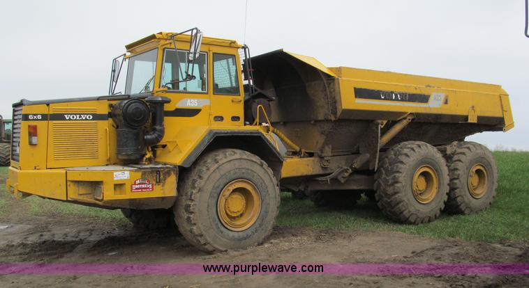 image for item F5012 1995 Volvo A35 haul truck