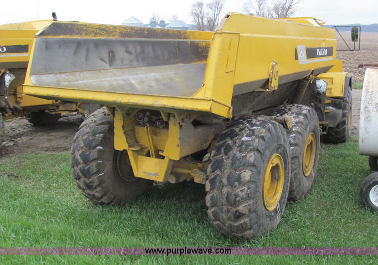 image for item F5012 1995 Volvo A35 haul truck