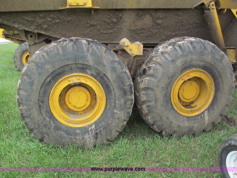 image for item F5012 1995 Volvo A35 haul truck