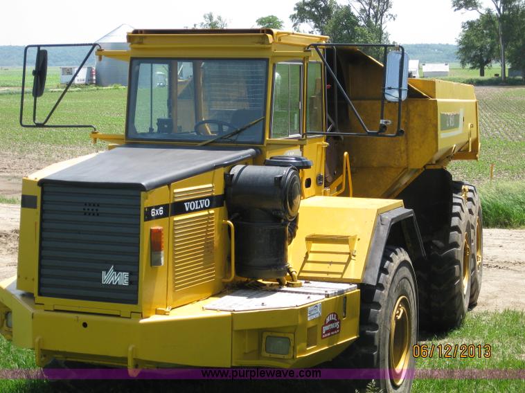 image for item F5012 1995 Volvo A35 haul truck