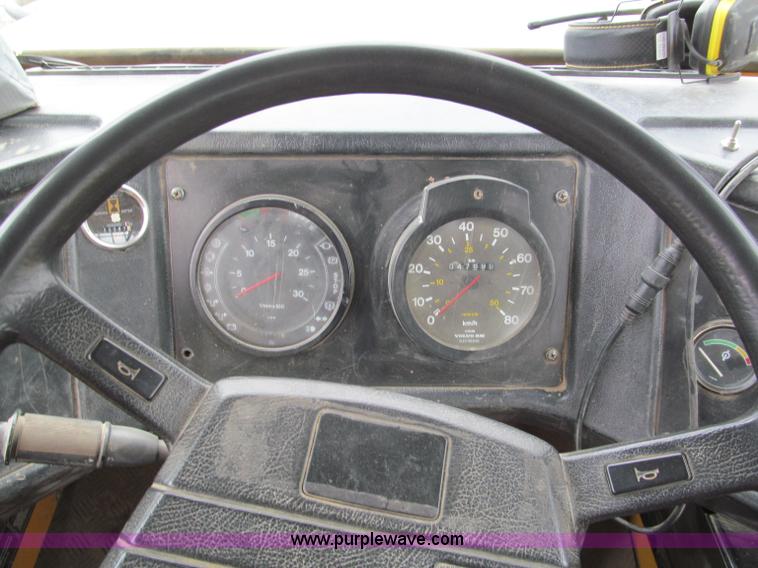 image for item F5013 1995 Volvo A35 haul truck