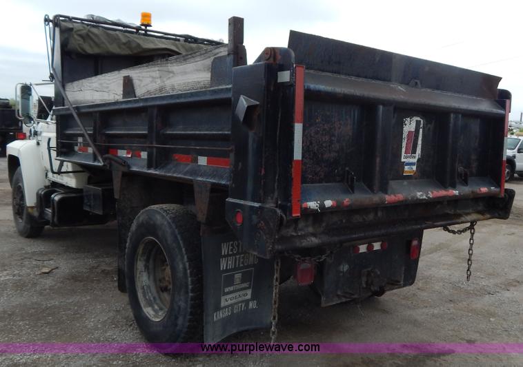 image for item F5040 1989 Ford F800 dump truck