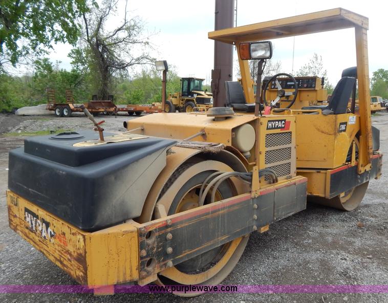 image for item F5041 Hypac C776C articulated vibratory roller