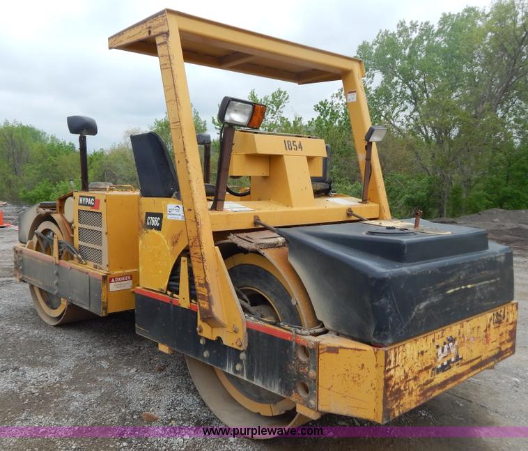 image for item F5041 Hypac C776C articulated vibratory roller