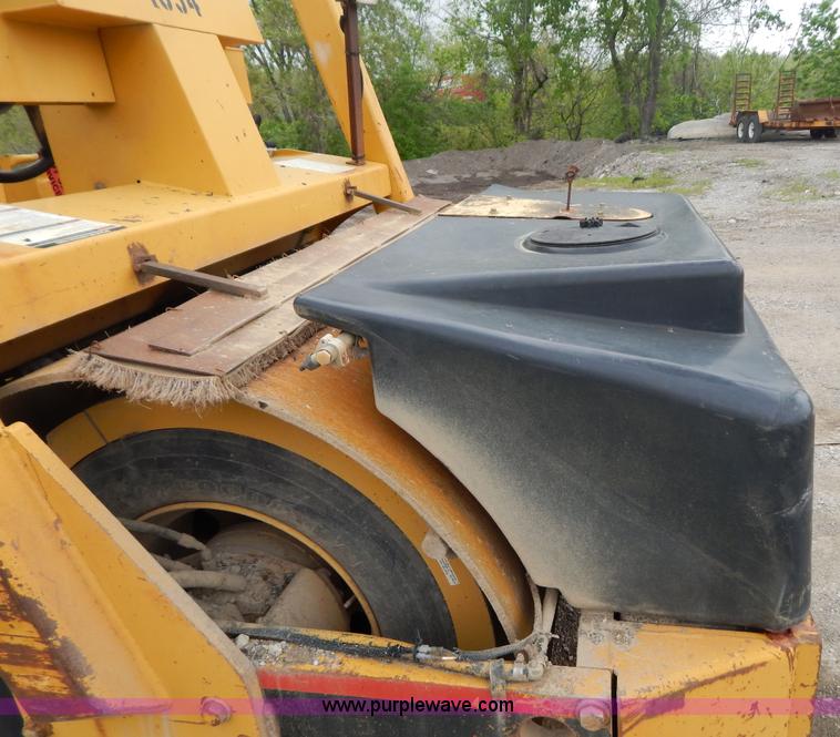 image for item F5041 Hypac C776C articulated vibratory roller