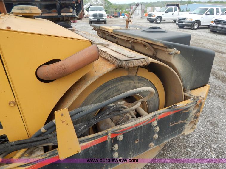 image for item F5041 Hypac C776C articulated vibratory roller