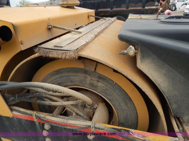 image for item F5041 Hypac C776C articulated vibratory roller