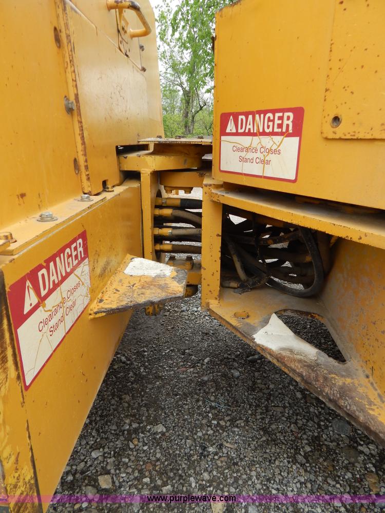 image for item F5041 Hypac C776C articulated vibratory roller