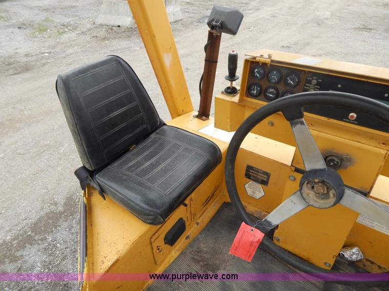 image for item F5041 Hypac C776C articulated vibratory roller