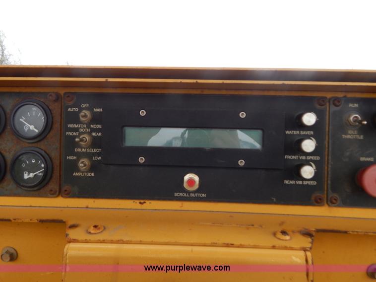 image for item F5041 Hypac C776C articulated vibratory roller