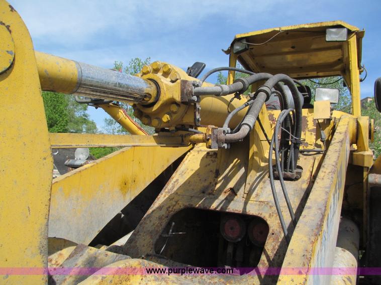 image for item F5043 Komatsu WA380-3MC wheel loader