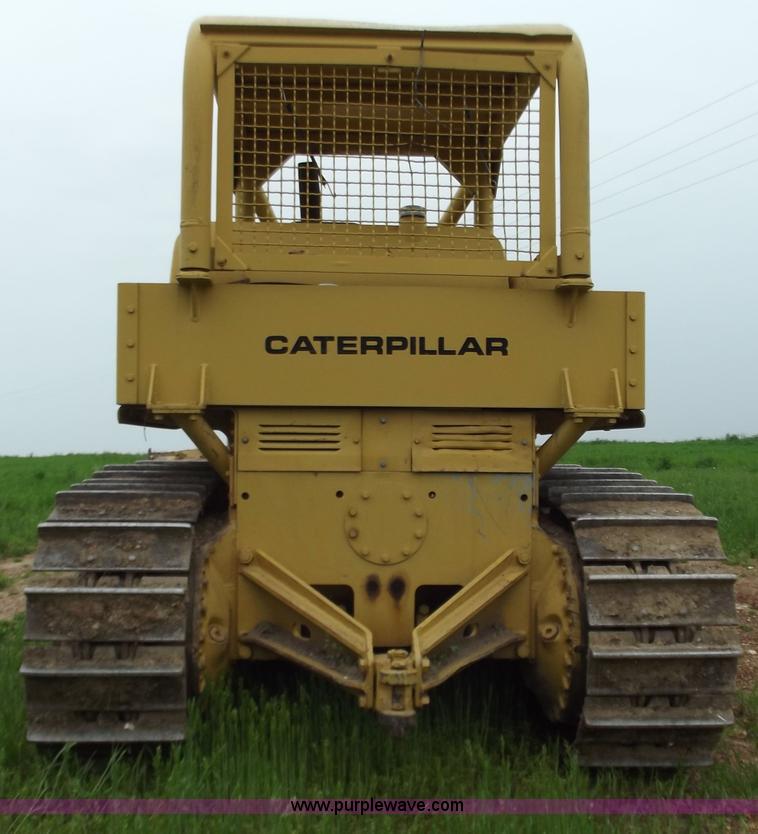 image for item F5050 1968 Caterpillar D7E dozer