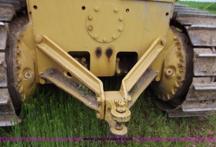 image for item F5050 1968 Caterpillar D7E dozer