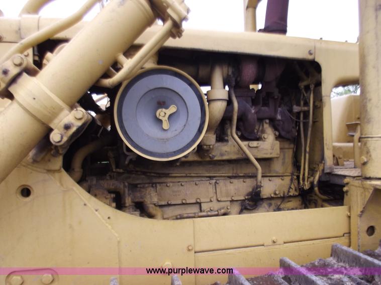 image for item F5050 1968 Caterpillar D7E dozer