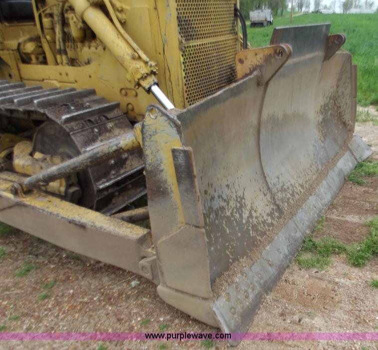 image for item F5050 1968 Caterpillar D7E dozer