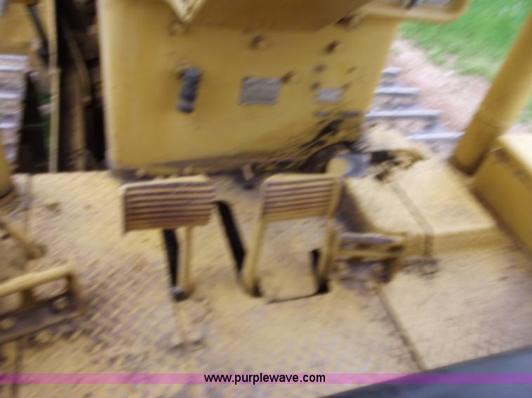 image for item F5050 1968 Caterpillar D7E dozer