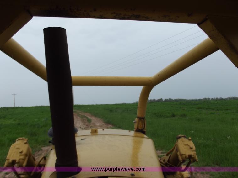 image for item F5050 1968 Caterpillar D7E dozer