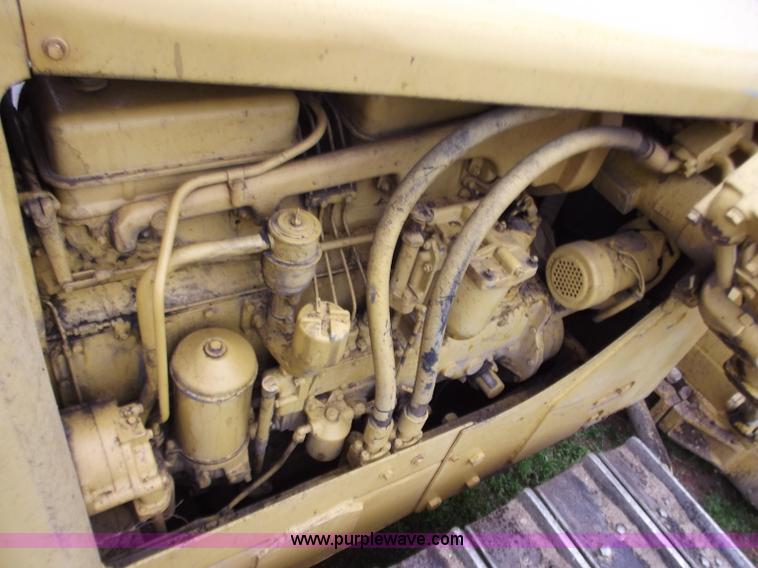 image for item F5050 1968 Caterpillar D7E dozer