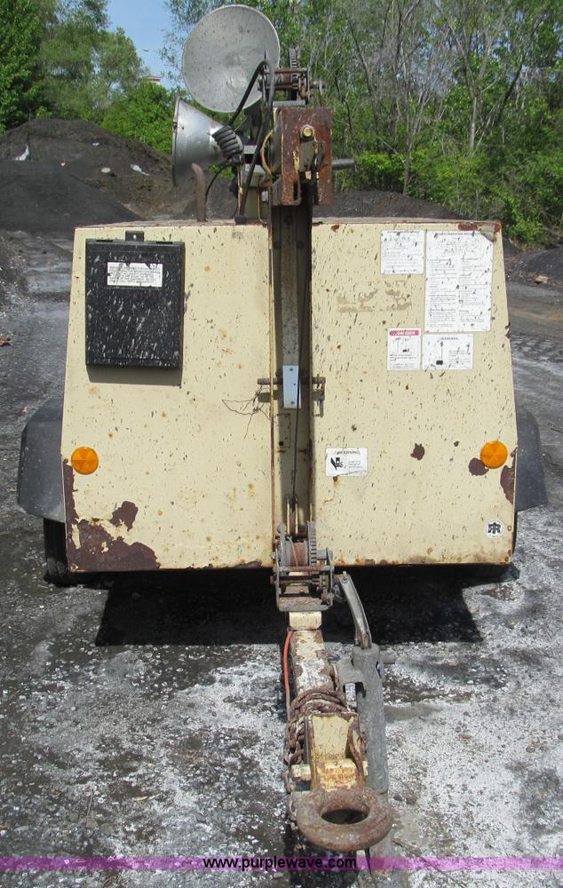 image for item F5054 1997 Ingersoll Rand L6-4MH light tower