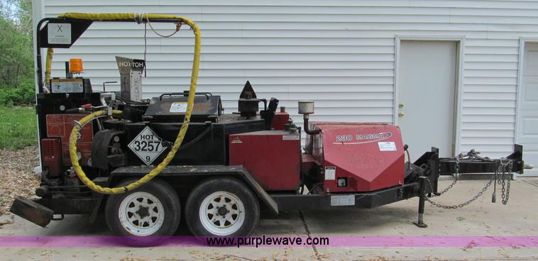 image for item F5061 2002 Cimline Magma 230 crack filler trailer