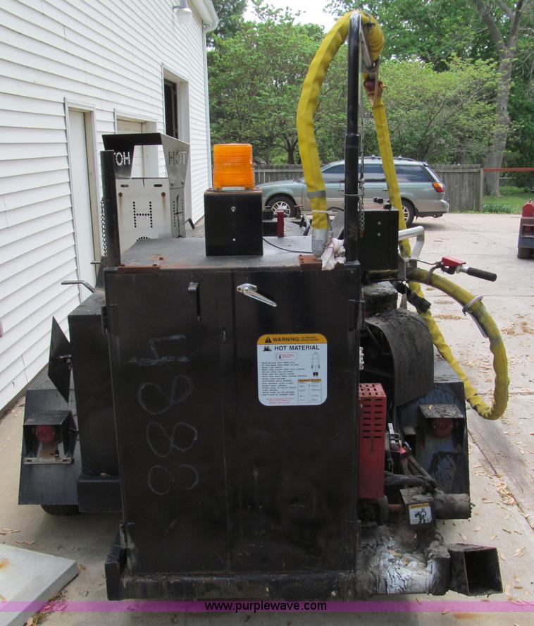 image for item F5061 2002 Cimline Magma 230 crack filler trailer