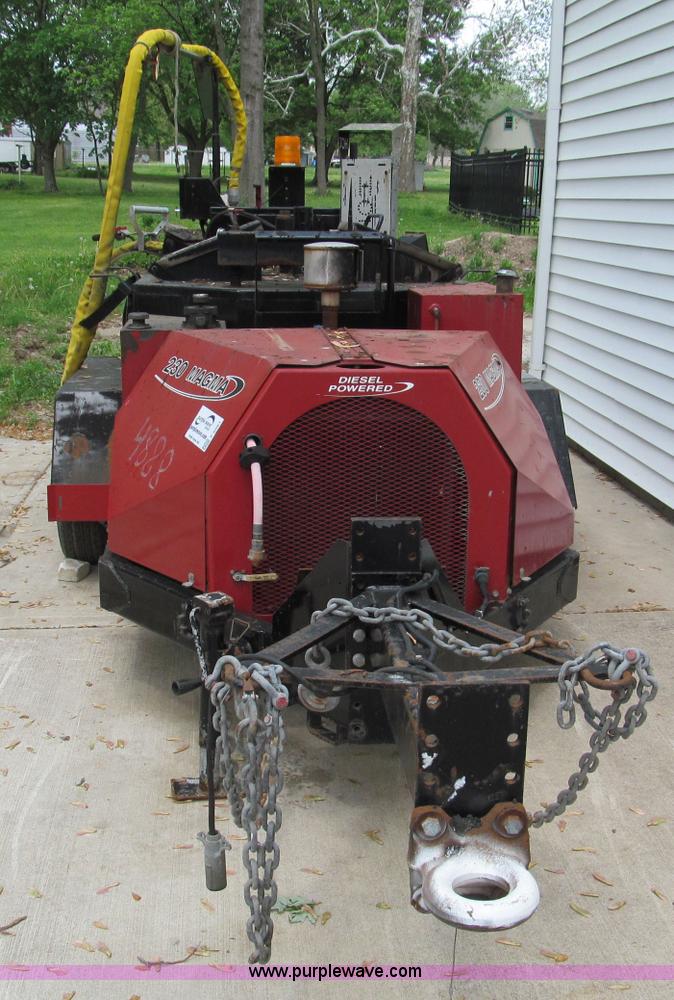 image for item F5061 2002 Cimline Magma 230 crack filler trailer