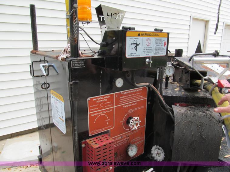 image for item F5061 2002 Cimline Magma 230 crack filler trailer