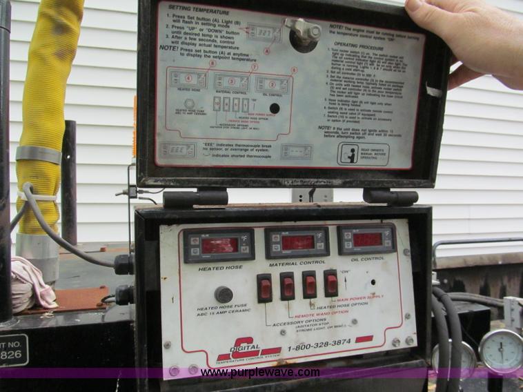 image for item F5061 2002 Cimline Magma 230 crack filler trailer