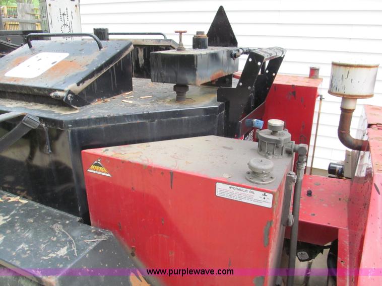 image for item F5061 2002 Cimline Magma 230 crack filler trailer