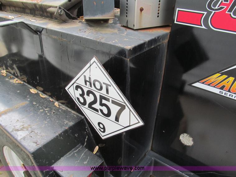 image for item F5061 2002 Cimline Magma 230 crack filler trailer