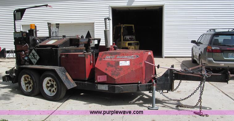 image for item F5062 2002 Cimline Magma 230 crack filler trailer